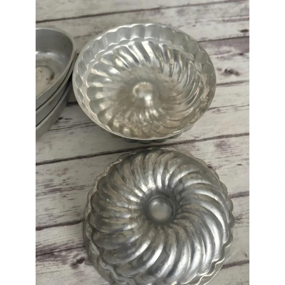 Vintage Lot of 8 Aluminum Silver Metal Jello Individual Dessert Molds Decor